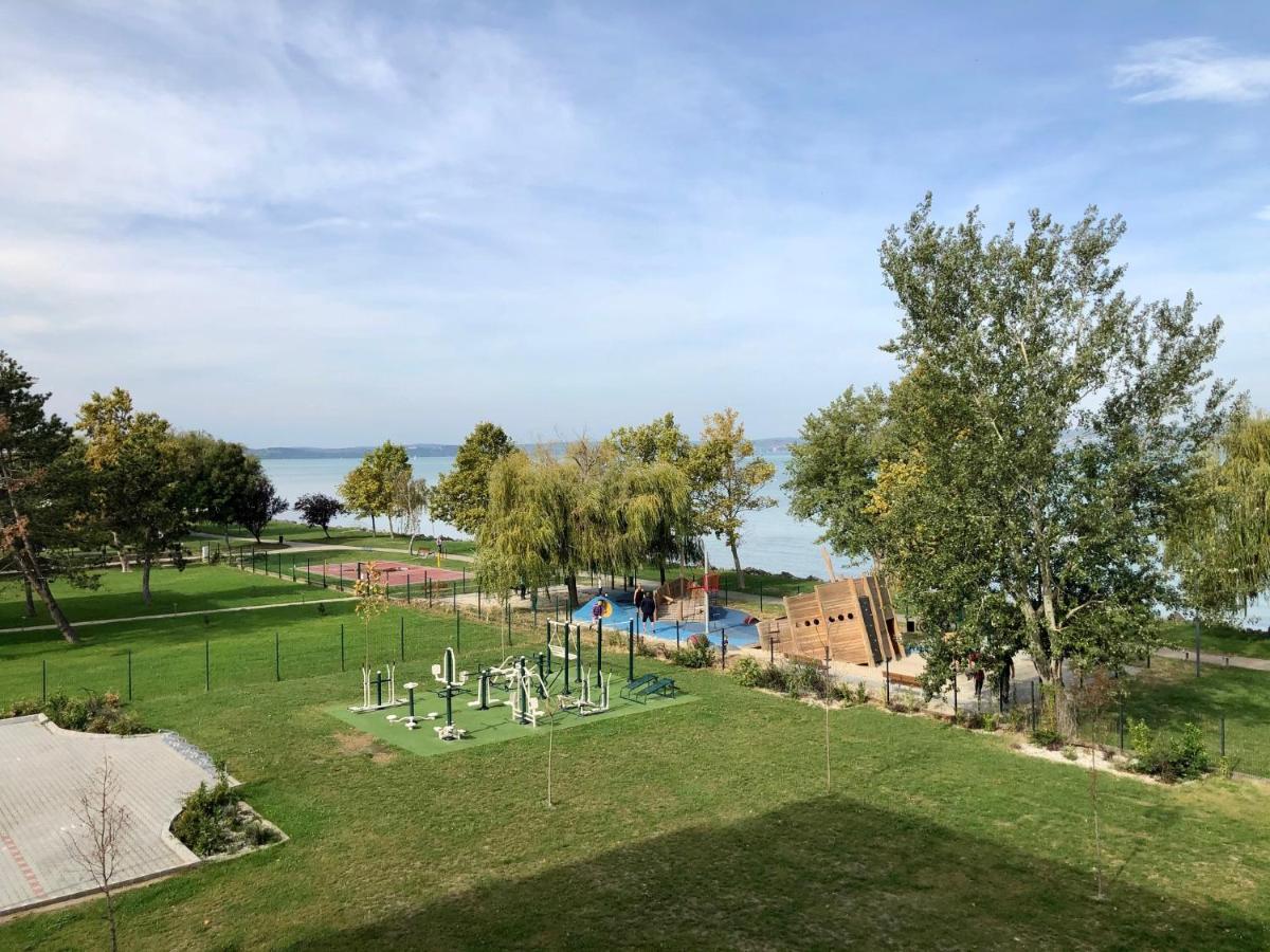 Silver Coast Apartman Шіофок Екстер'єр фото